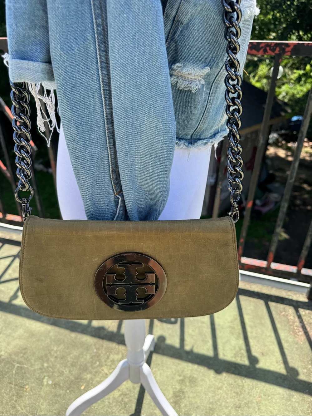 Tory Burch Olive Shoulder Bag with Chain Strap